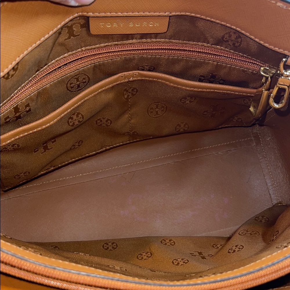 Tory Burch Medium Buckle York Tan Leather Tote - Picture 10 of 17